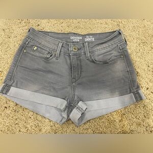 Denizen from Levi’s Shorts Women 3 W26 Gray Low Rise Cuffed Stretch